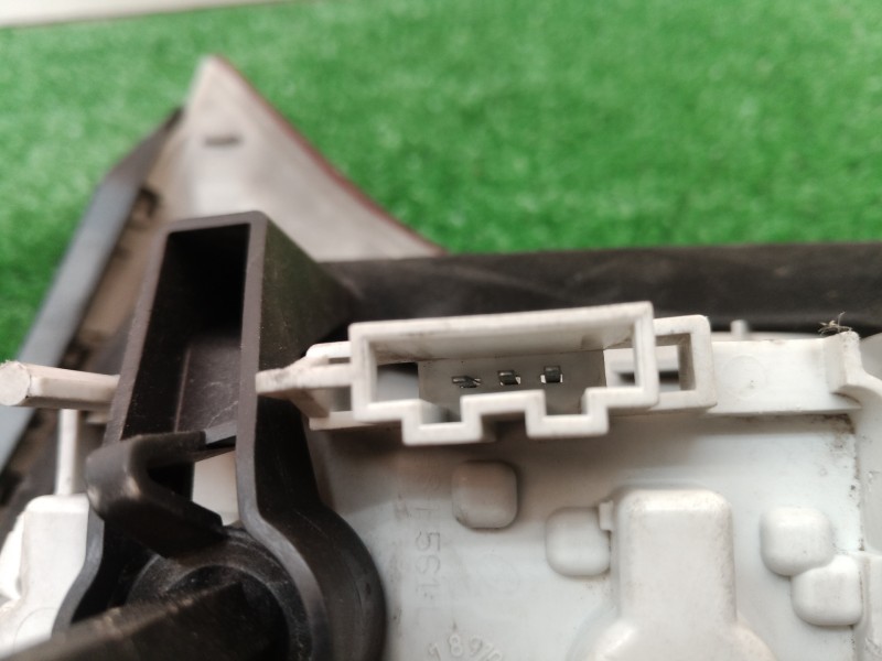 Recambio de piloto trasero izquierdo interior para audi a4 avant (8e) referencia OEM IAM 8E9945093 8E9945093 8E9945093