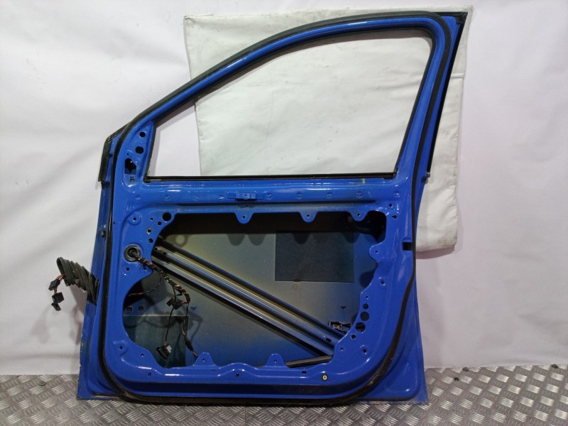 Recambio de puerta delantera derecha para volkswagen polo (9n1) referencia OEM IAM   
