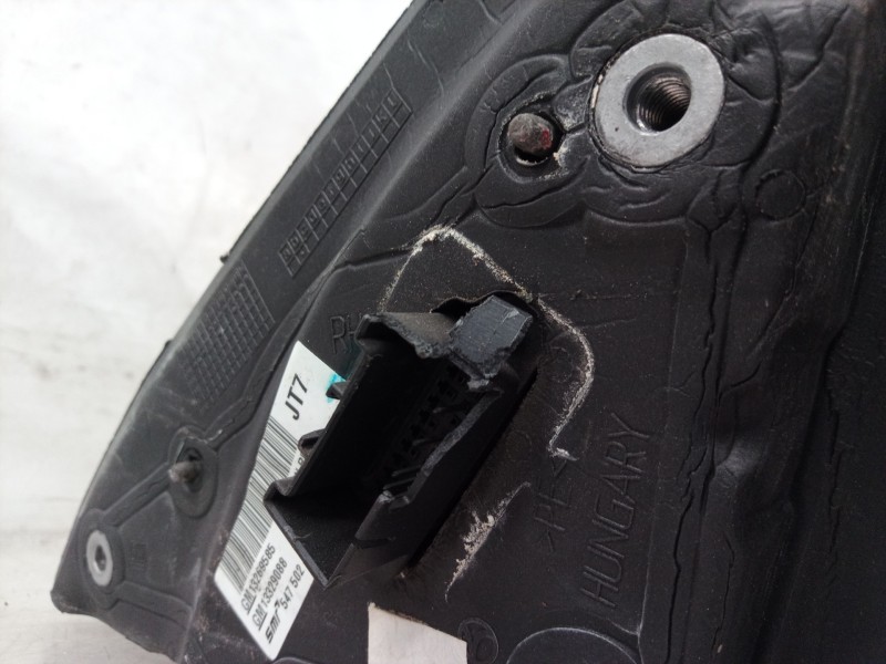 Recambio de retrovisor derecho para opel insignia sports tourer cosmo referencia OEM IAM 13269585 13269585 13269585