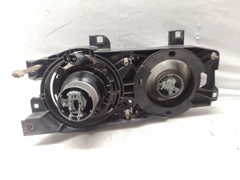Recambio de faro izquierdo para bmw serie 5 berlina (e34) 525tds referencia OEM IAM 63121391597 63121391597 63121391597
