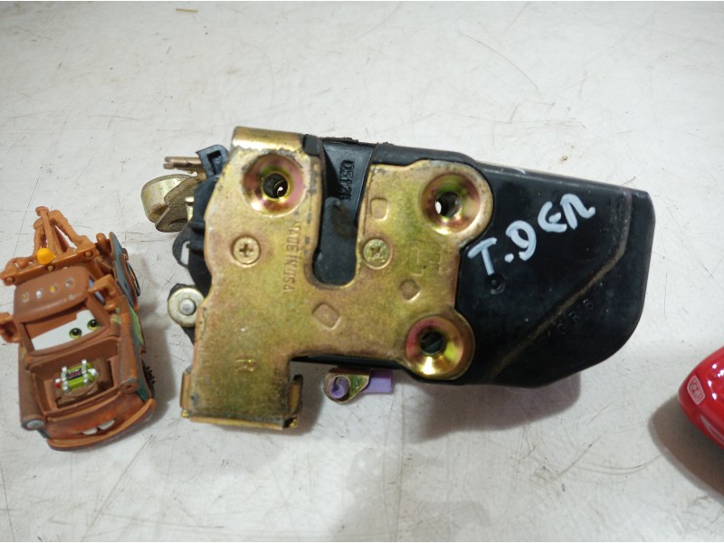 Recambio de cerradura puerta delantera derecha para jeep cherokee (kj) 2.5 crd básico referencia OEM IAM   