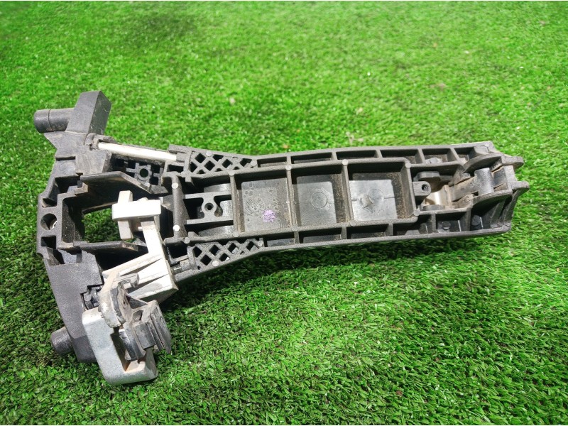 Recambio de cerradura puerta delantera izquierda para mercedes-benz clase a (w168) 170 cdi (168.009) referencia OEM IAM   