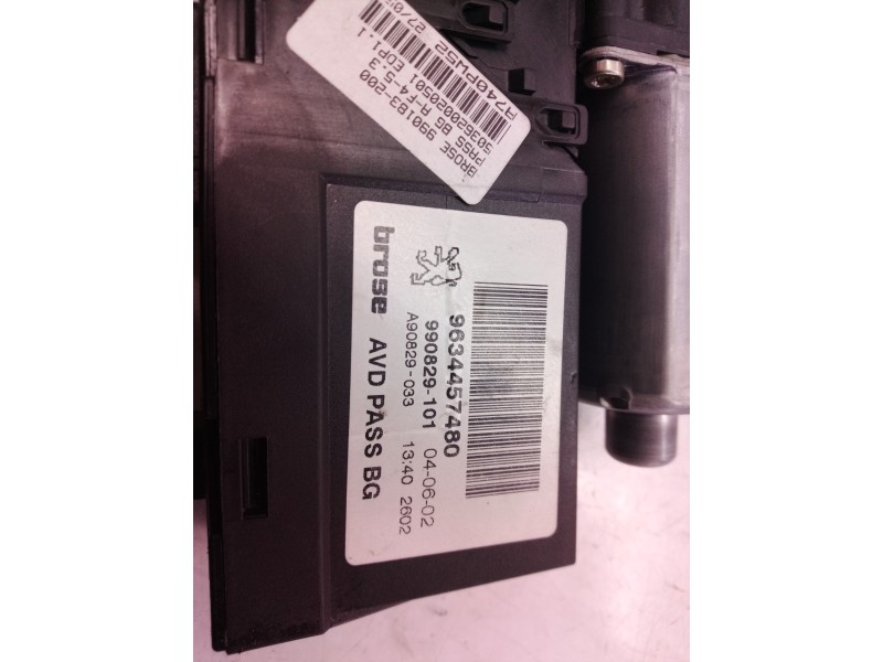 Recambio de motor elevalunas delantero derecho para peugeot 307 (s1) xn referencia OEM IAM 0130821766 0130821766 0130821766
