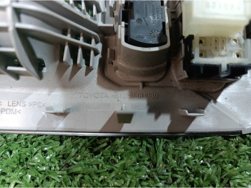 Recambio de luz interior para peugeot 108 active referencia OEM IAM 812600H030 812600H030 812600H030