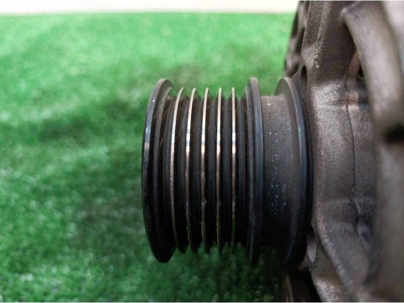 Recambio de alternador para seat ibiza (6l1) referencia OEM IAM 037903025M 037903025M 037903025