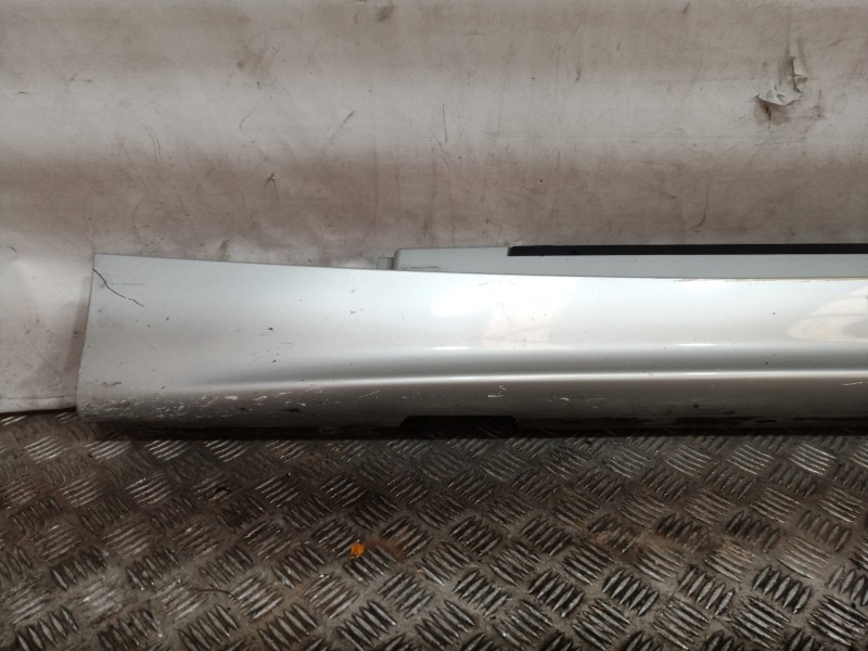 Recambio de faldon lateral para bmw serie 1 berlina (e81/e87) 120i referencia OEM IAM   