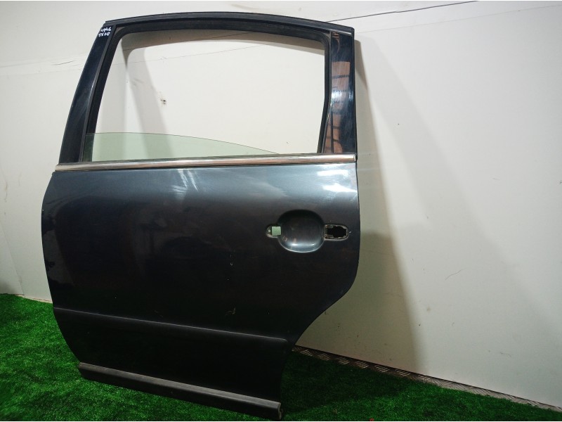 Recambio de puerta trasera izquierda para volkswagen passat berlina (3b3) advance referencia OEM IAM   