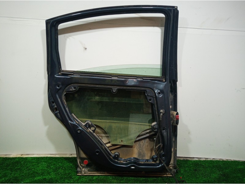 Recambio de puerta trasera izquierda para volkswagen passat berlina (3b3) advance referencia OEM IAM   