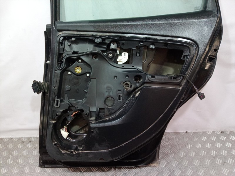 Recambio de puerta trasera derecha para seat altea xl (5p5) referencia OEM IAM   