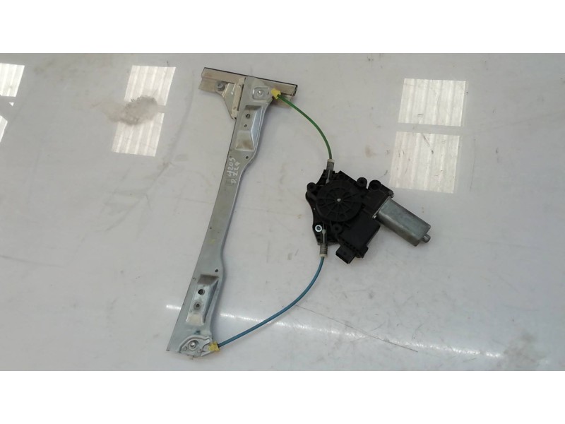 Recambio de elevalunas delantero izquierdo para opel corsa d enjoy referencia OEM IAM D300401 D300401 D300401