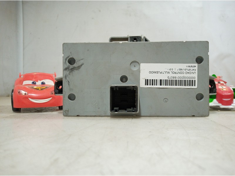 Recambio de unidad control multiplexado para fiat stilo (192) referencia OEM IAM 46797611 46797611 46797611