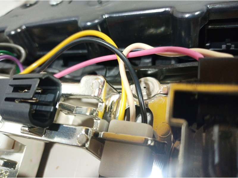 Recambio de luz interior para jeep cherokee (kj) 2.5 crd básico referencia OEM IAM 04760761BG 04760761BG 04760761