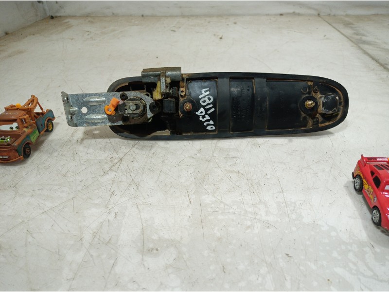 Recambio de maneta exterior delantera izquierda para jeep cherokee (kj) 2.5 crd básico referencia OEM IAM 55360333 55360333 5536