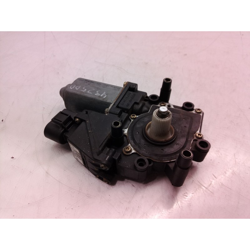 Recambio de motor elevalunas delantero derecho para audi a4 berlina (b5) 1.9 tdi referencia OEM IAM 114181101 114181101 11418110