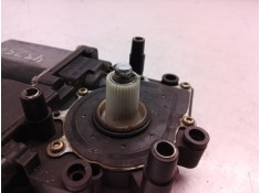 Recambio de motor elevalunas delantero derecho para audi a4 berlina (b5) 1.9 tdi referencia OEM IAM 114181101 114181101 11418110 2