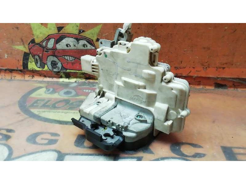 Recambio de cerradura puerta trasera izquierda para audi a4 berlina (8e) referencia OEM IAM 8E0839015AA  