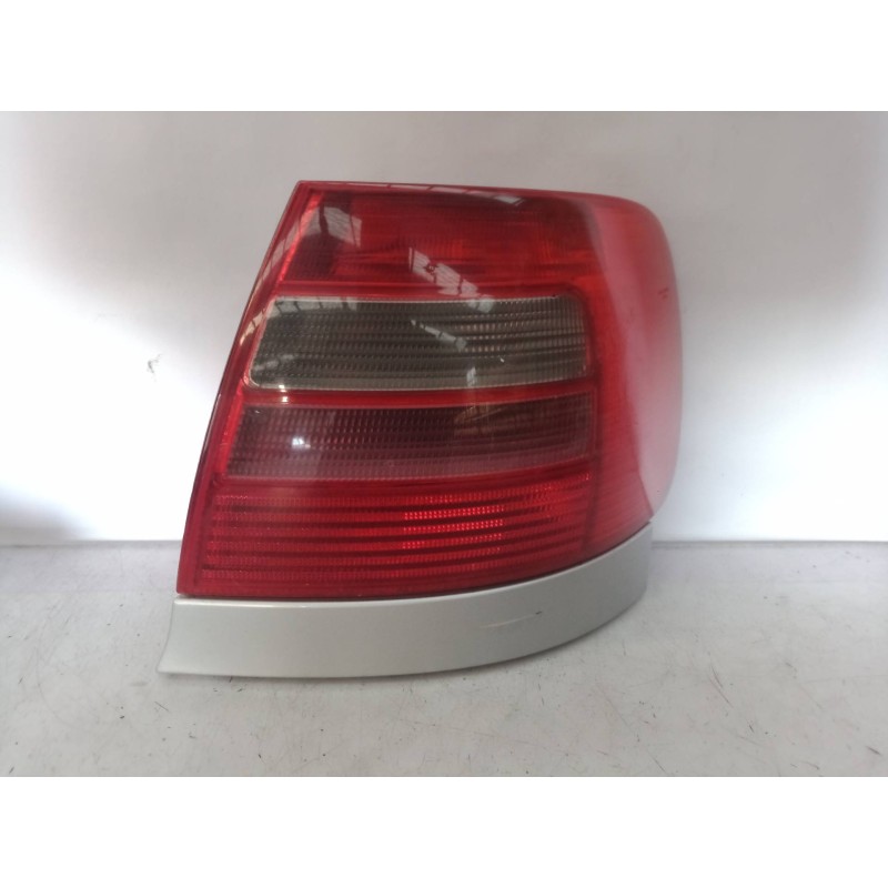 Recambio de piloto trasero derecho para audi a4 berlina (b5) 1.9 tdi referencia OEM IAM 8D0945096D 8D0945096D 8D0945096D