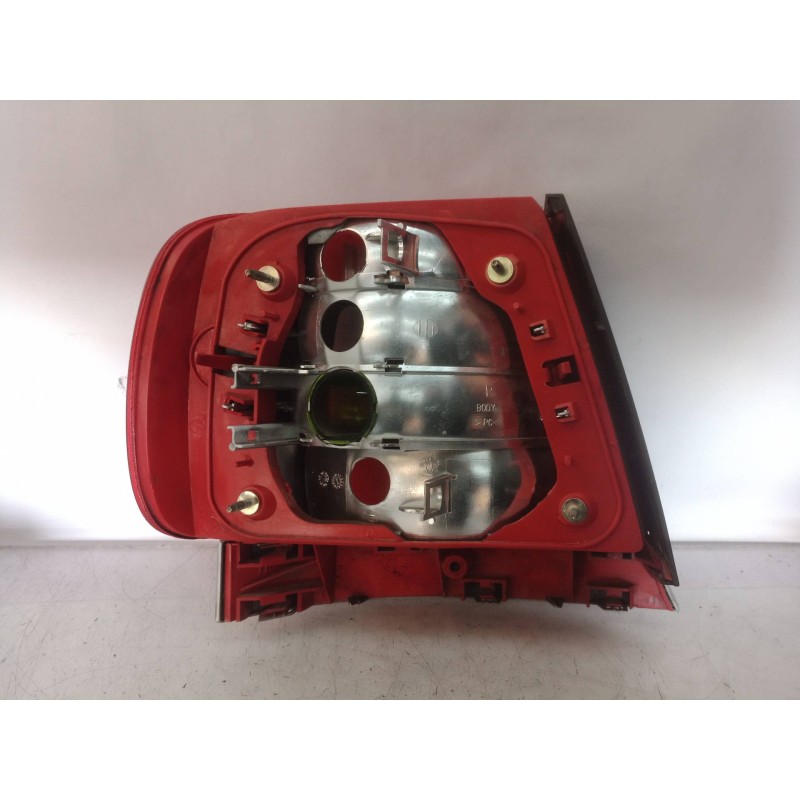 Recambio de piloto trasero derecho para audi a4 berlina (b5) 1.9 tdi referencia OEM IAM 8D0945096D 8D0945096D 8D0945096D