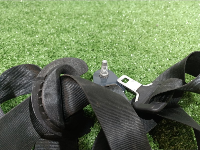 Recambio de cinturon seguridad trasero izquierdo para opel zafira a blue line referencia OEM IAM 34134775C 34134775C 34134775