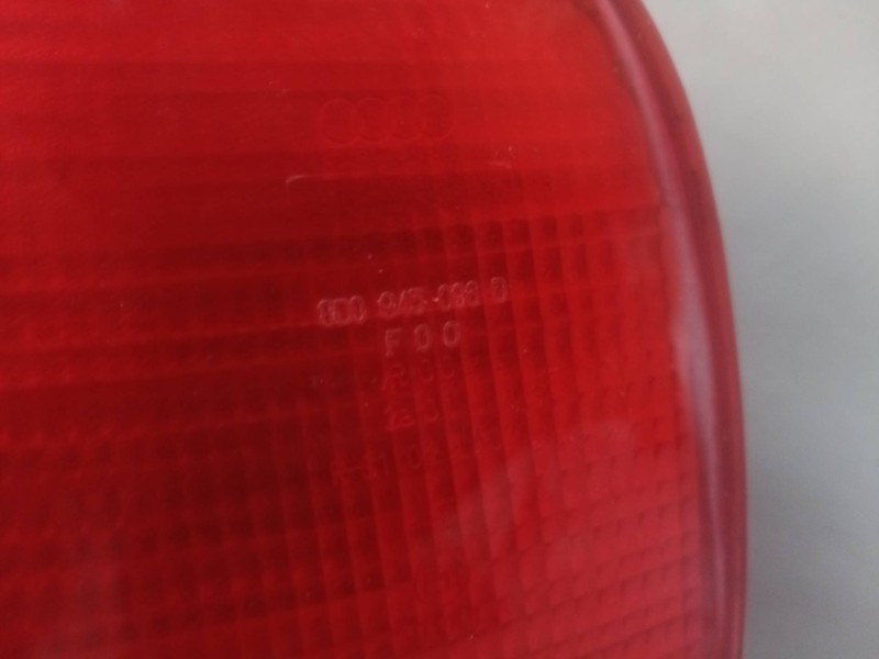 Recambio de piloto trasero derecho para audi a4 berlina (b5) 1.9 tdi referencia OEM IAM 8D0945096D 8D0945096D 8D0945096D