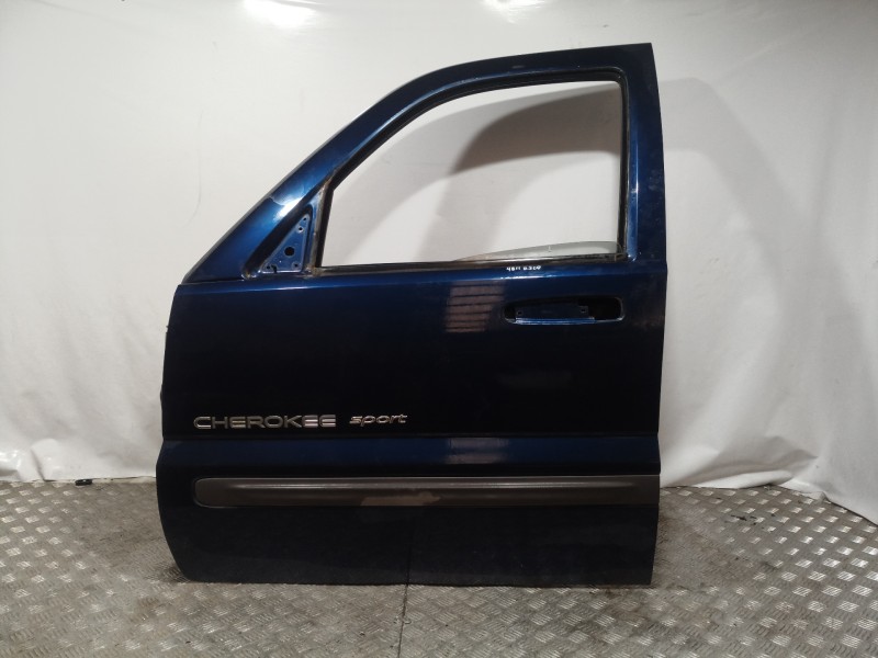 Recambio de puerta delantera izquierda para jeep cherokee (kj) 2.5 crd básico referencia OEM IAM 55176891AI 55176891AI 55176891A