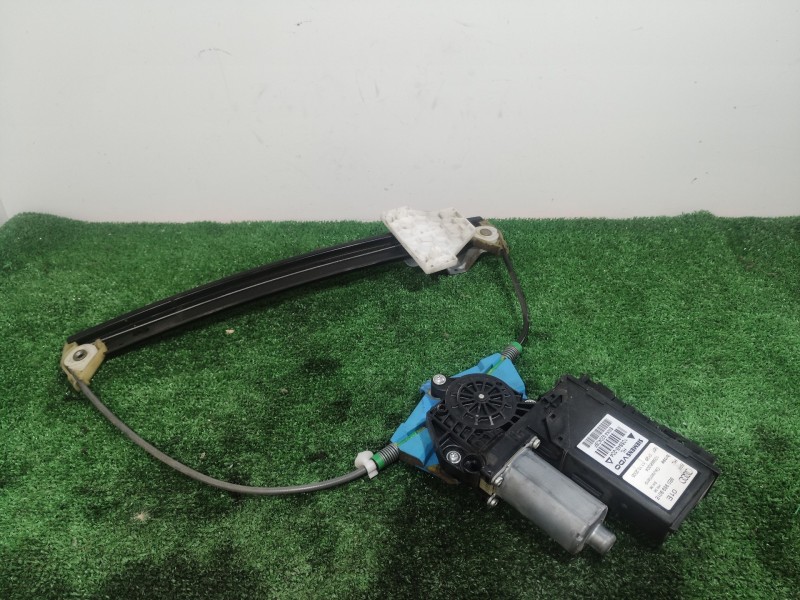 Recambio de elevalunas trasero izquierdo para audi a4 avant (8e) referencia OEM IAM 8E0959801E 0130821767 