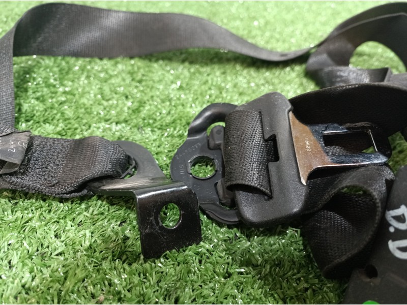 Recambio de cinturon seguridad delantero derecho para audi a3 (8l) referencia OEM IAM 33004615 33004615 33004615