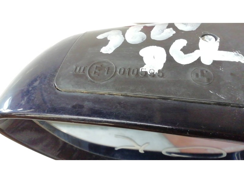 Recambio de retrovisor derecho para audi a4 berlina (b5) referencia OEM IAM 8D0857544 8D0857544 E1010595
