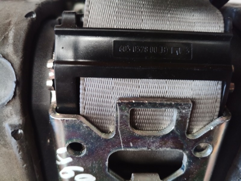 Recambio de cinturon seguridad trasero derecho para audi a4 berlina (8e) 2.0 tdi 16v (103kw) referencia OEM IAM 603032800B 60303