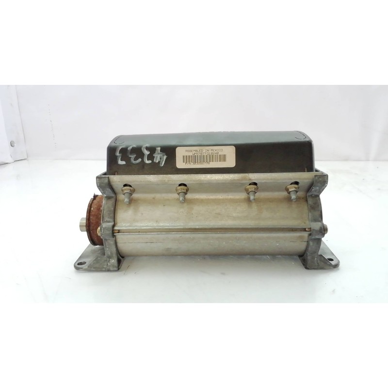 Recambio de airbag delantero derecho para mercedes-benz clase m (w163) 270 cdi (163.113) referencia OEM IAM A1638600705 A1638600