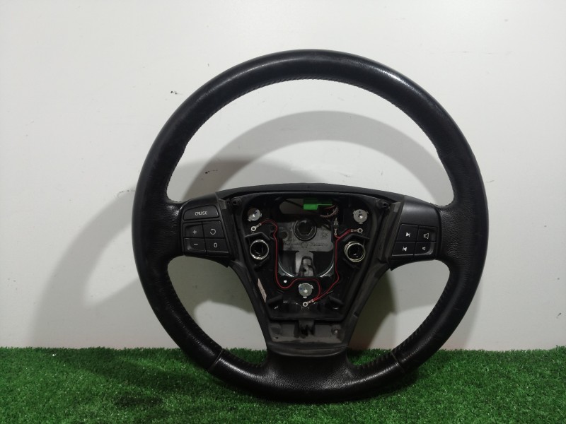 Recambio de volante para volvo v50 familiar 2.4 kinetic referencia OEM IAM   