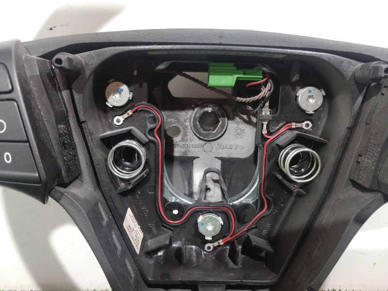 Recambio de volante para volvo v50 familiar 2.4 kinetic referencia OEM IAM   