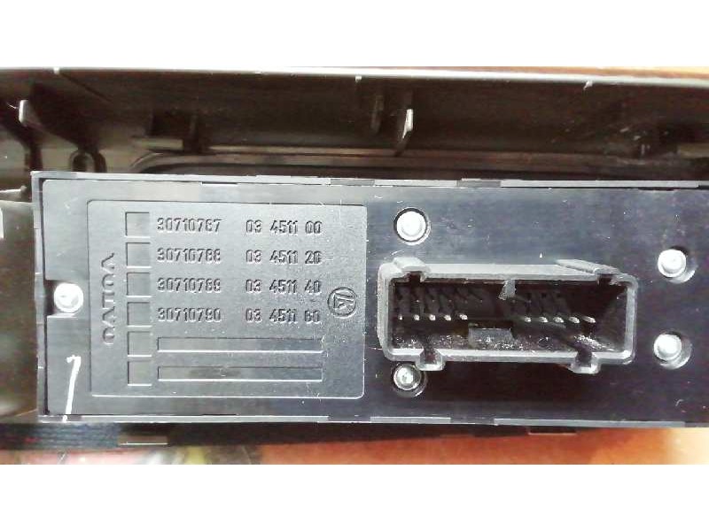 Recambio de mando elevalunas delantero izquierdo para volvo v50 familiar 2.4 kinetic referencia OEM IAM   