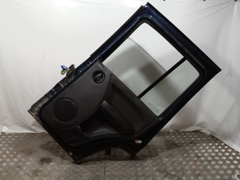 Recambio de puerta trasera derecha para jeep cherokee (kj) 2.5 crd básico referencia OEM IAM 55176906AI 55176906AI 55176906A