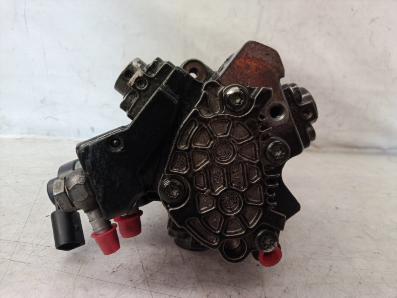 Recambio de bomba inyeccion para audi q7 (4l) 4l/xbunq1 referencia OEM IAM 0986437092 0986437092 059130851