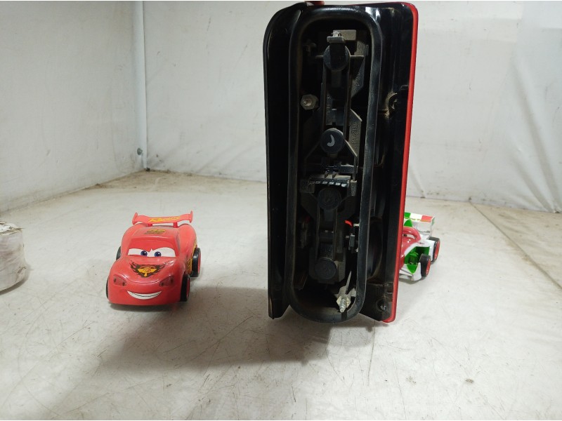 Recambio de piloto trasero izquierdo para opel combo (corsa c) familiar referencia OEM IAM   