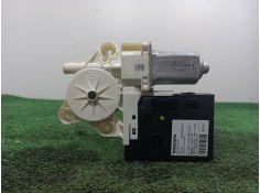 Recambio de motor elevalunas delantero derecho para volvo v50 familiar 2.4 kinetic referencia OEM IAM 30710157 30710157 99458210