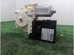 Recambio de motor elevalunas delantero derecho para volvo v50 familiar 2.4 kinetic referencia OEM IAM 30710157 30710157 99458210 2