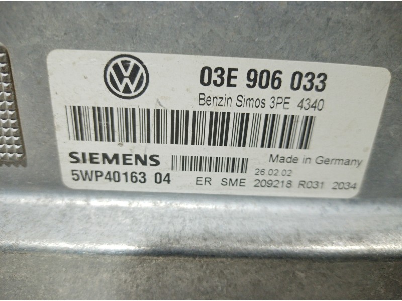 Recambio de centralita motor uce para volkswagen polo (9n1) conceptline referencia OEM IAM 03E906033 03E906033 03E906033