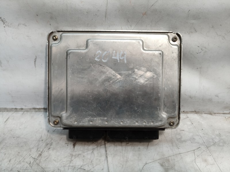 Recambio de centralita motor uce para seat ibiza (6l1) stella referencia OEM IAM 038906012EM  038906012EM