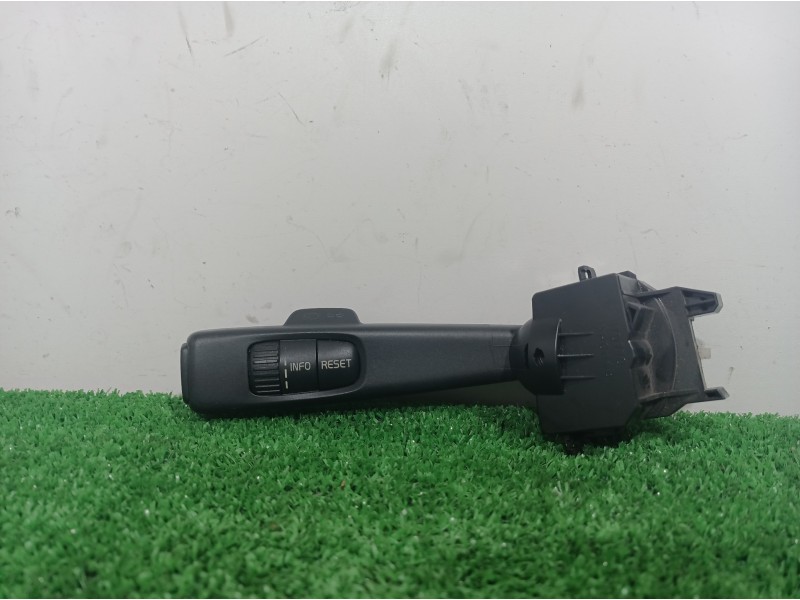 Recambio de mando luces para volvo v50 familiar 2.4 kinetic referencia OEM IAM 17D770  