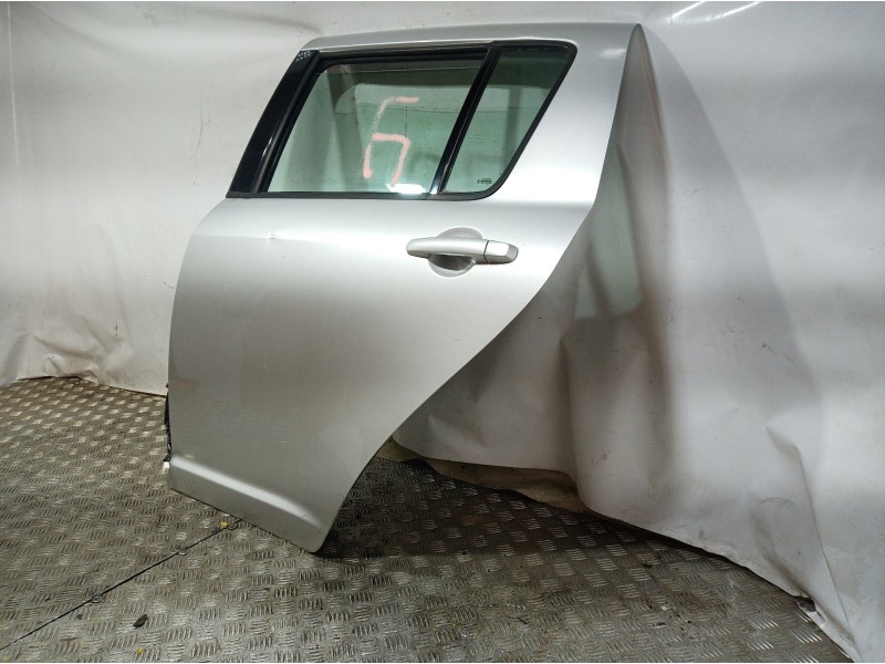 Recambio de puerta trasera izquierda para suzuki swift berlina (mz) 1.3 ddis diesel cat referencia OEM IAM   