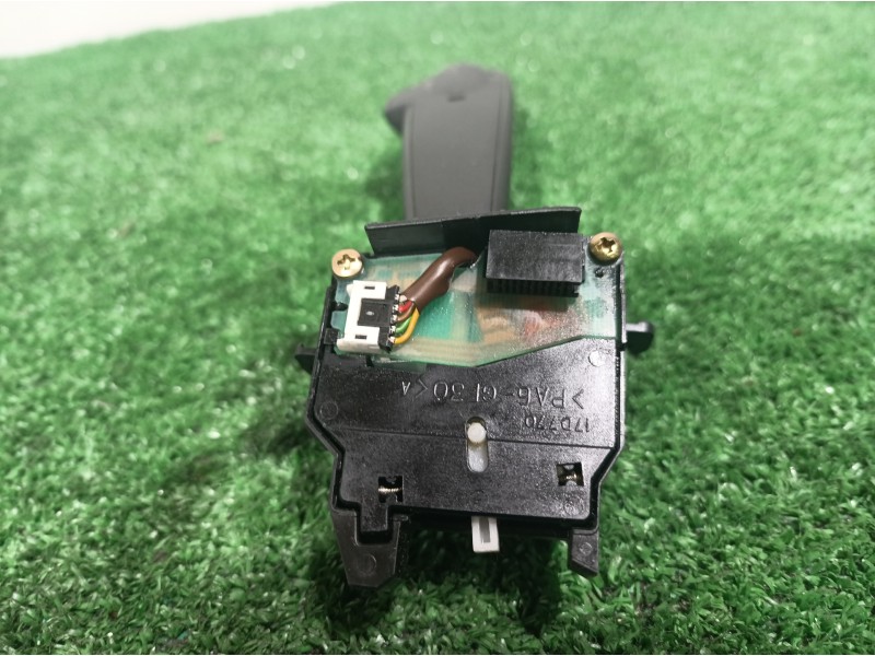 Recambio de mando luces para volvo v50 familiar 2.4 kinetic referencia OEM IAM 17D770  