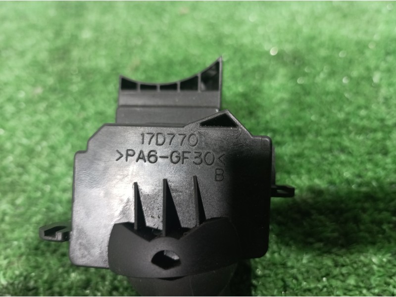 Recambio de mando limpia para volvo v50 familiar 2.4 kinetic referencia OEM IAM 17D770  