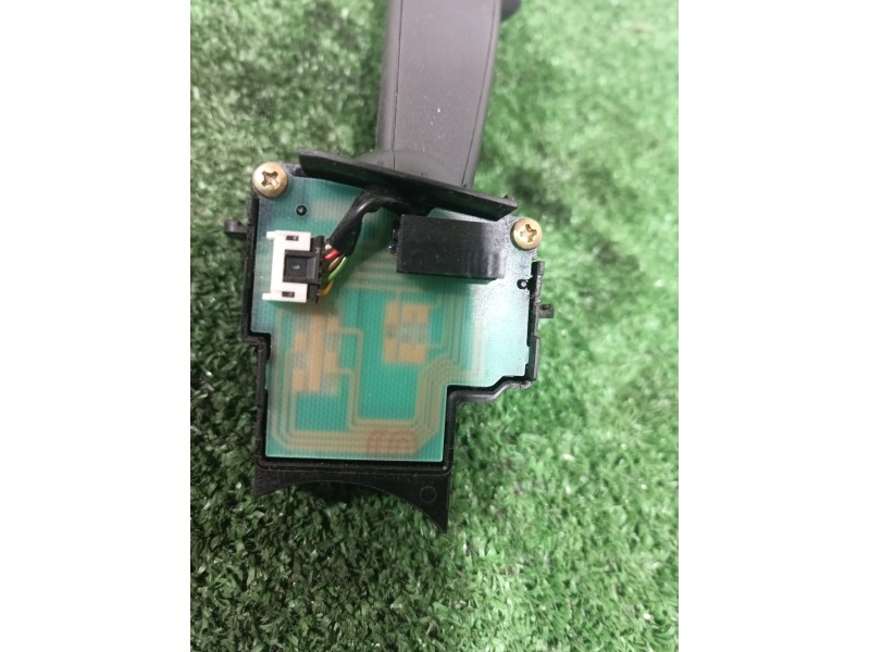 Recambio de mando limpia para volvo v50 familiar 2.4 kinetic referencia OEM IAM 17D770  