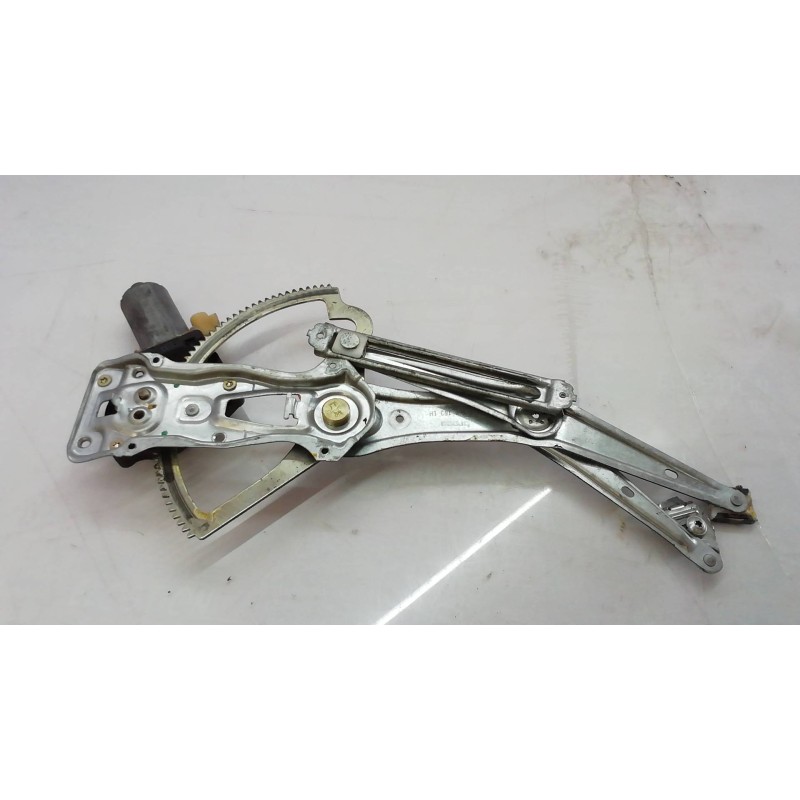 Recambio de elevalunas delantero izquierdo para mercedes-benz clase m (w163) 270 cdi (163.113) referencia OEM IAM 990407100 9904