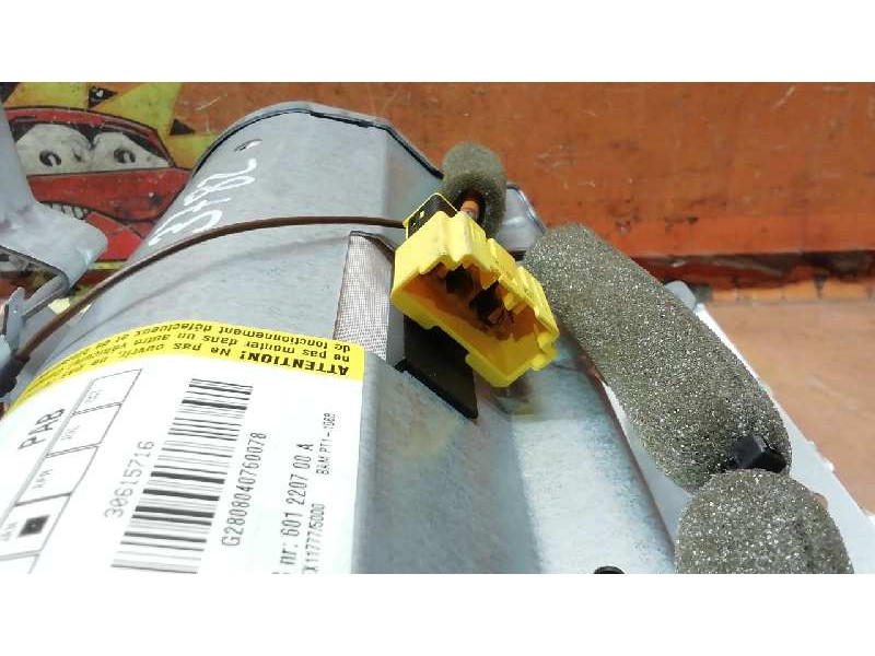 Recambio de airbag delantero derecho para volvo v50 familiar 2.4 kinetic referencia OEM IAM 30615716 601220700A 30615716