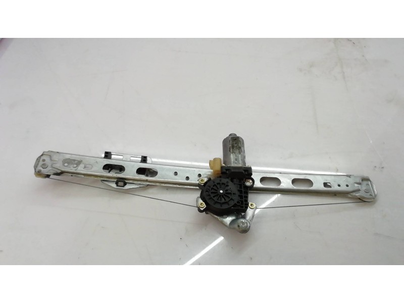 Recambio de elevalunas trasero izquierdo para mercedes-benz clase m (w163) 270 cdi (163.113) referencia OEM IAM 119017100 119017