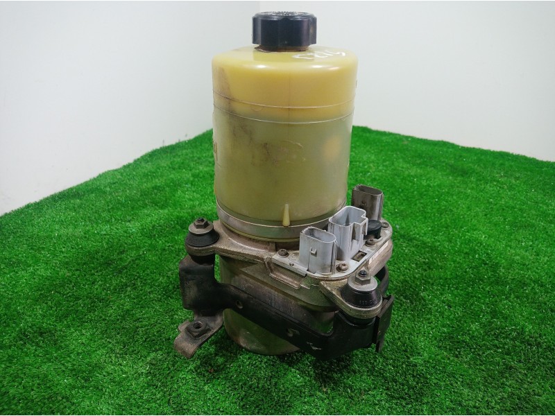 Recambio de bomba direccion para ford focus berlina (cap) ambiente (d) referencia OEM IAM 4M513K514AD 4M513K514AD 4M513K514AD