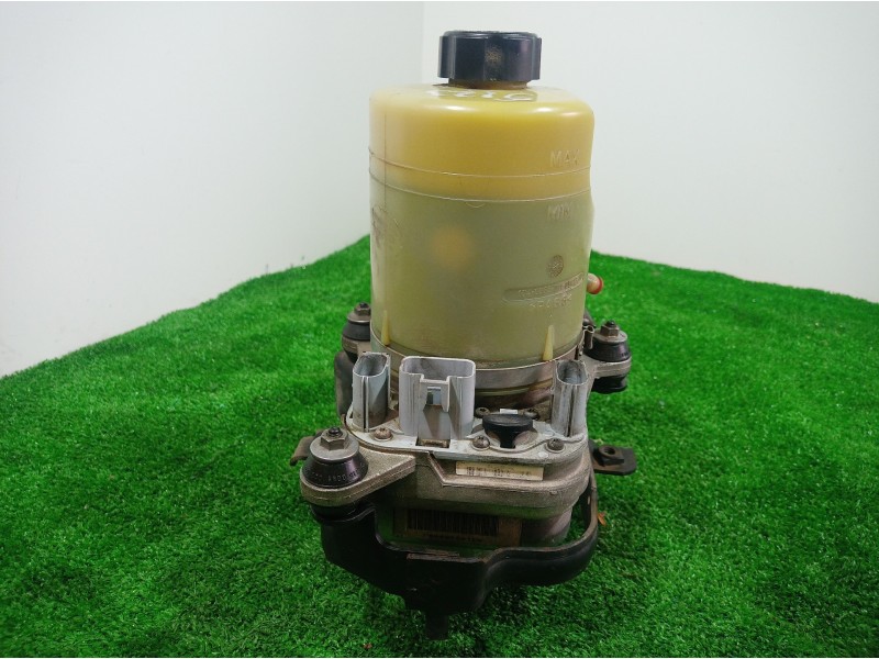 Recambio de bomba direccion para ford focus berlina (cap) ambiente (d) referencia OEM IAM 4M513K514AD 4M513K514AD 4M513K514AD